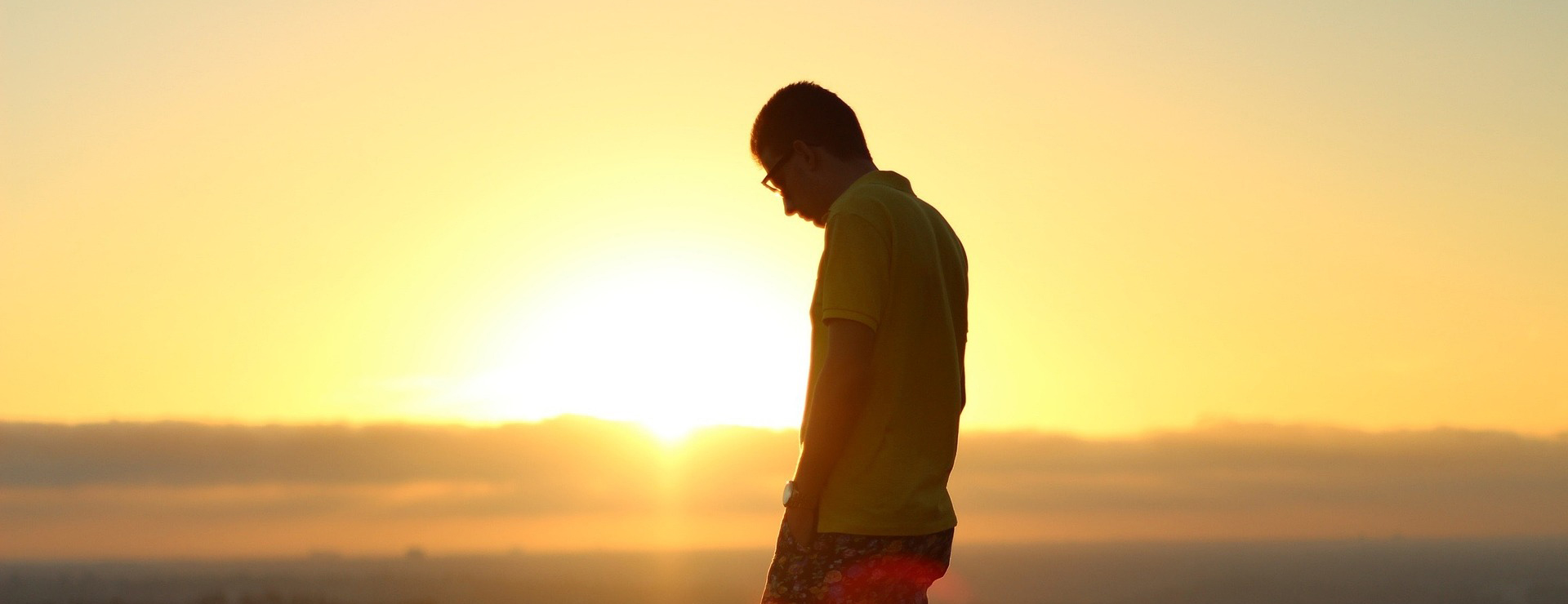 Front Page 1 Front Page -Sportswear Store sunset 2625742 1920